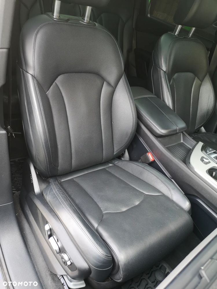 Audi Q7 3.0 TFSI Quattro Tiptronic - 27