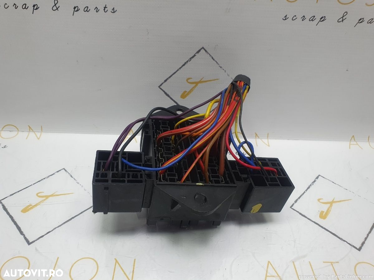 Panou sigurante DAEWOO MATIZ (KLYA, M100, M150) [ 1998 - > ] 0.8 (F8CV) 38KW|52HP MOLEX 35505 - 3