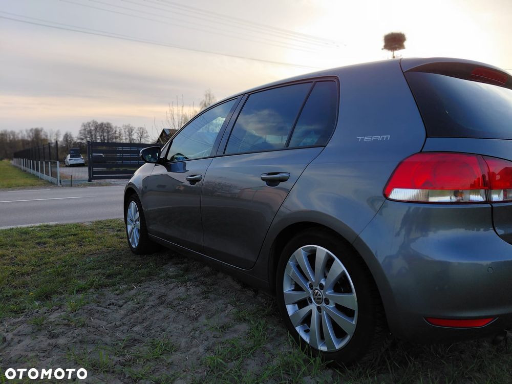 Volkswagen Golf 1.2 TSI DSG Comfortline - 5