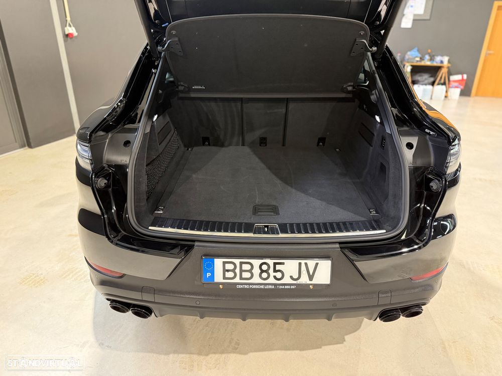 Porsche Cayenne Coupé E-Hybrid - 21