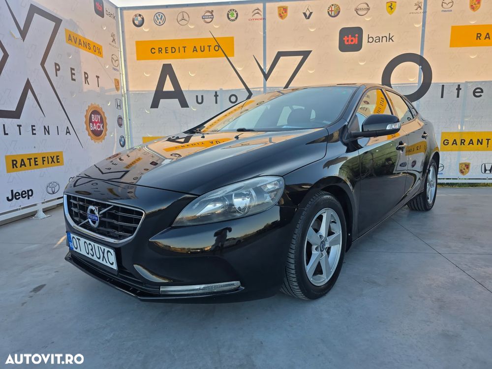 Volvo V40 D2 Powershift Momentum - 1