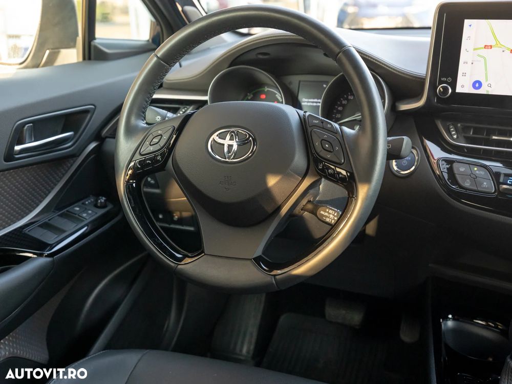 Toyota C-HR 2.0 HSD 184 CP 4x2 CVT Classy Bi-Tone - 9