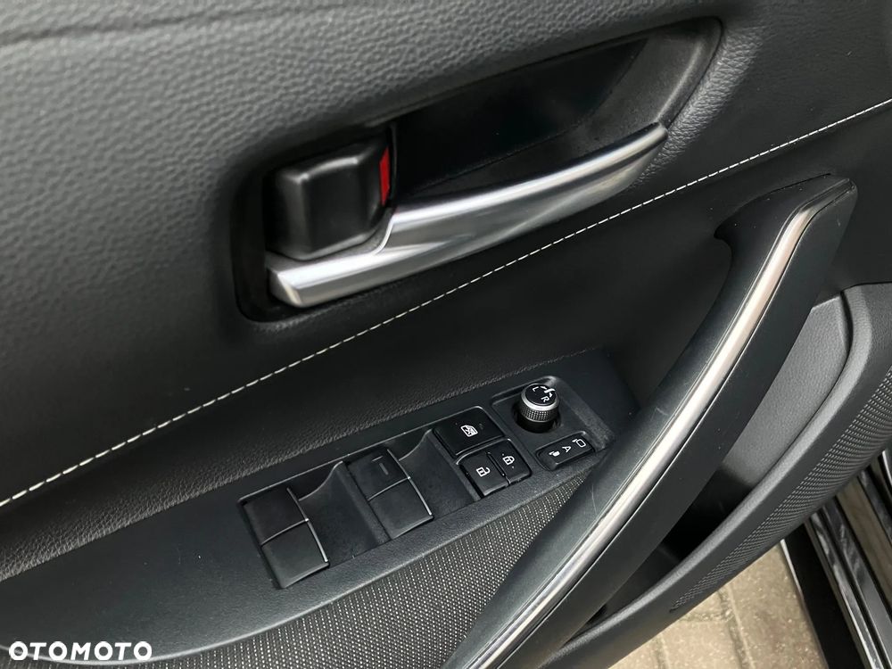 Toyota Corolla 1.8 Hybrid Comfort - 31