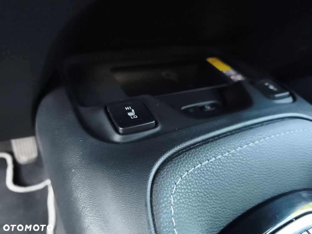 Toyota Corolla 1.8 Hybrid Style - 24