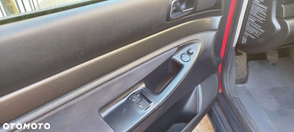 Audi A4 Limousine - 11