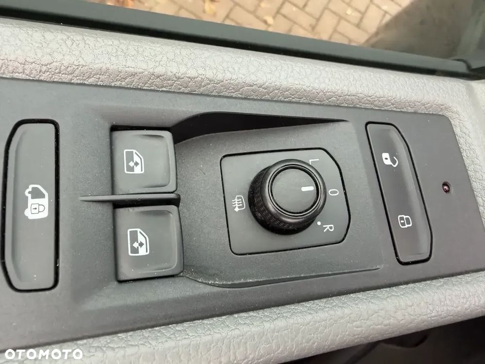 Volkswagen Transporter - 18