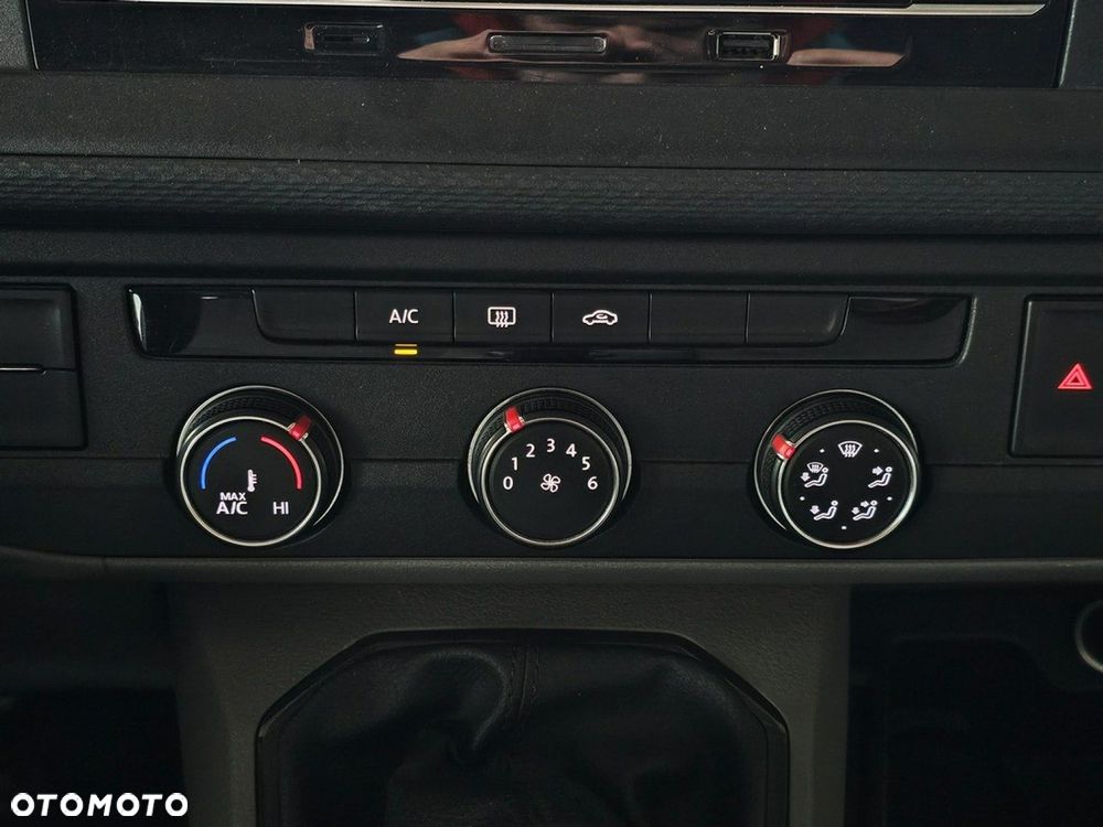 Volkswagen Transporter - 21