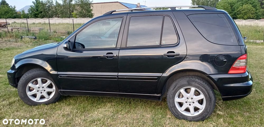 Mercedes-Benz ML - 4
