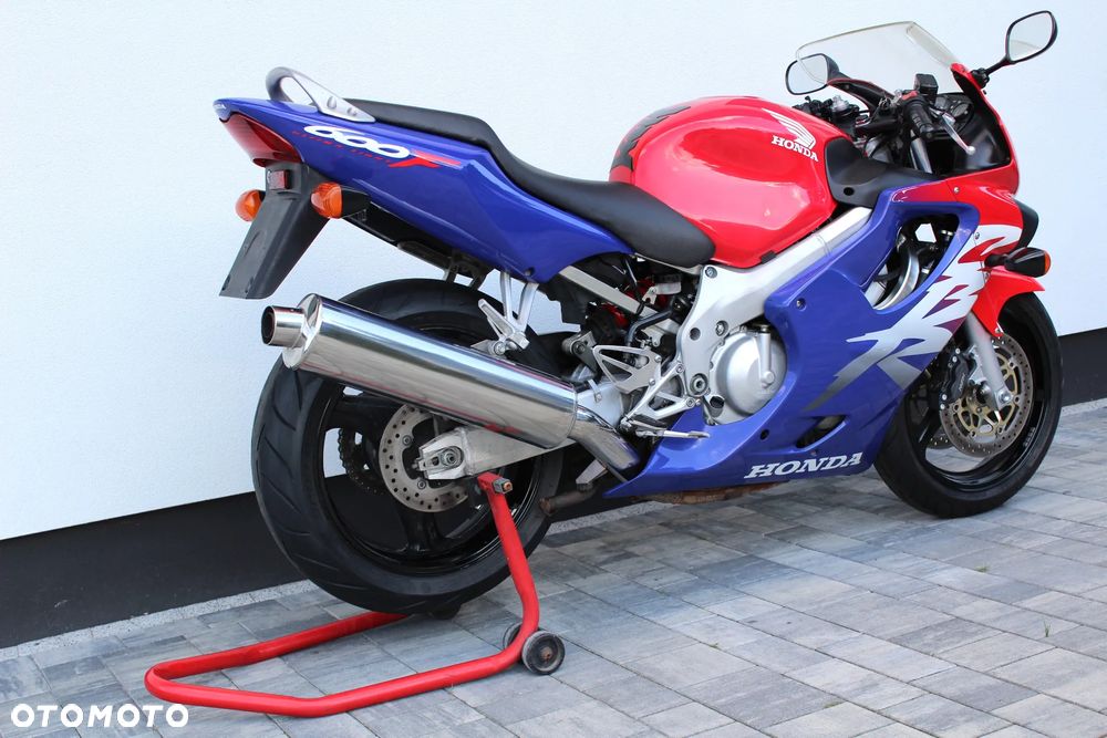 Honda CBR - 6
