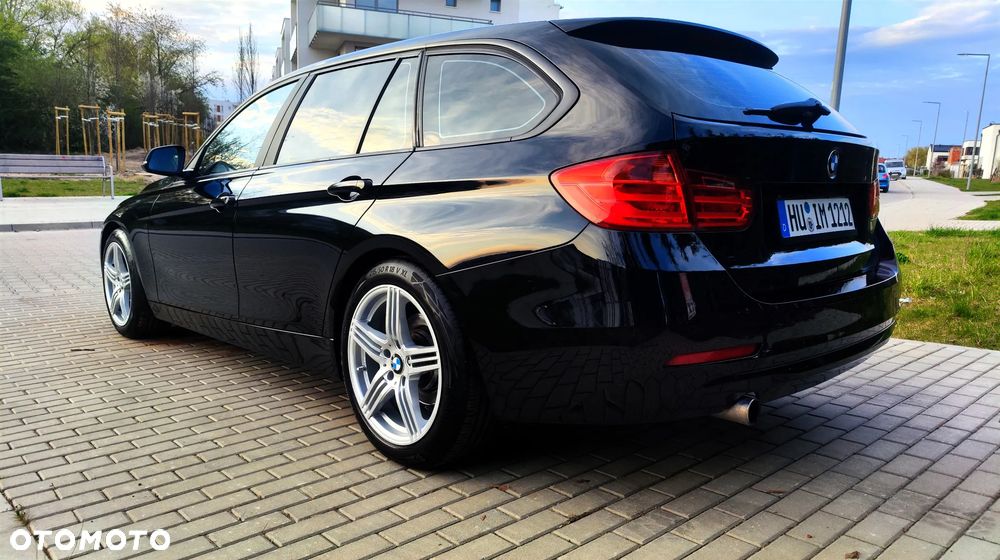 BMW Seria 3 320d - 15