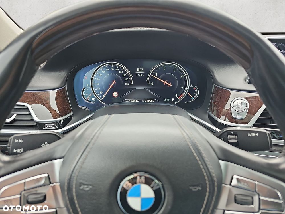 BMW Seria 7 - 13