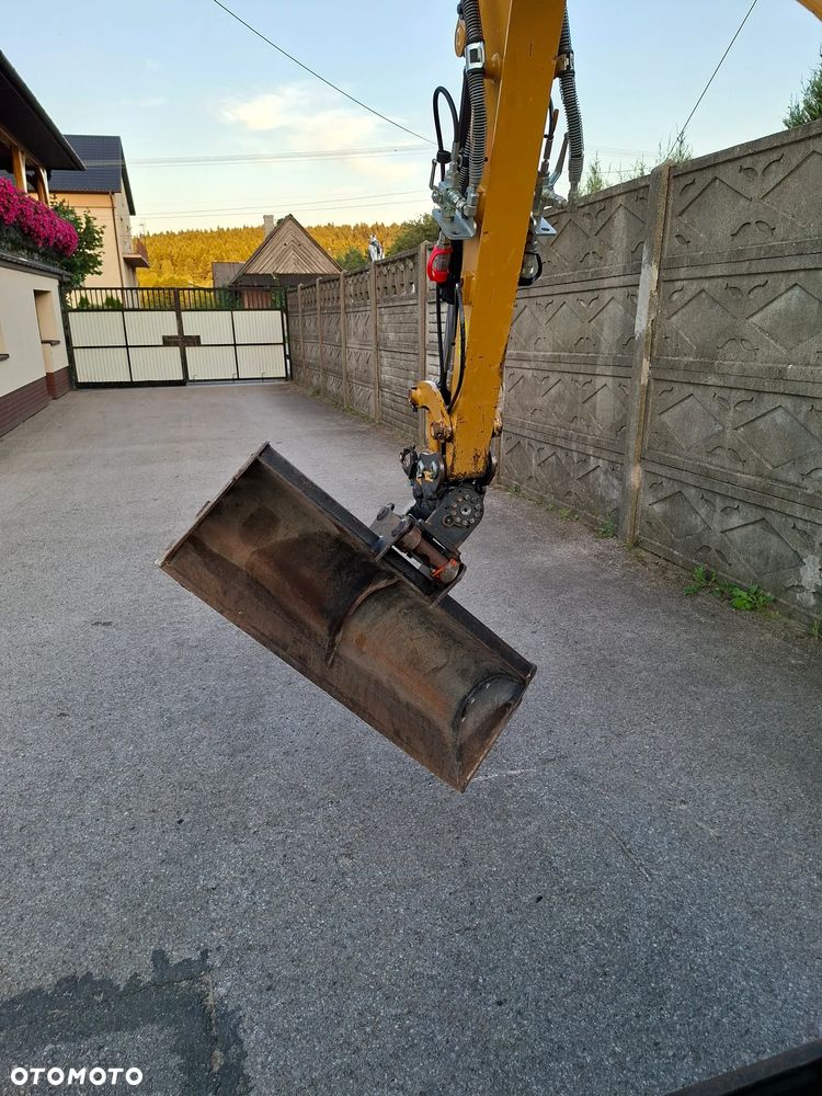 Caterpillar 301.8 05A Powertilt - 17
