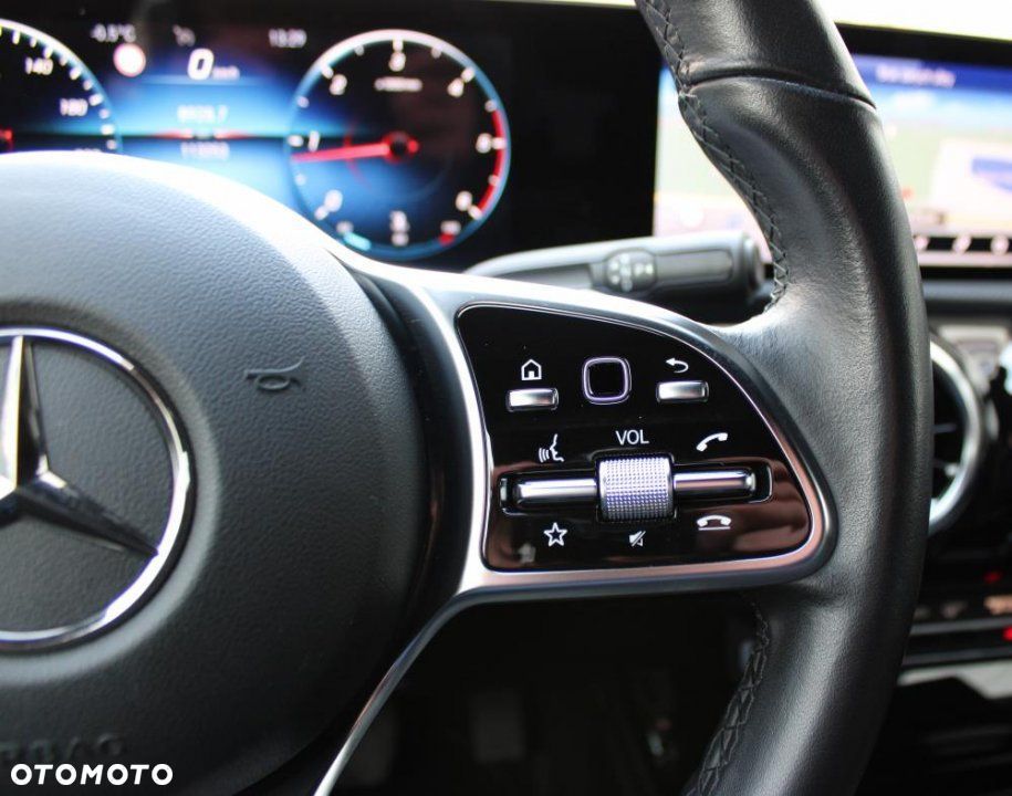 Mercedes-Benz CLA - 16