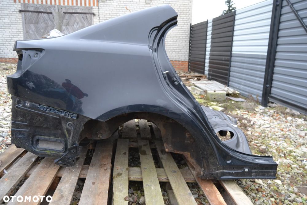 Błotnik tył Prawy lewy Ćwiartka lexus is 220d IS 250 - 6