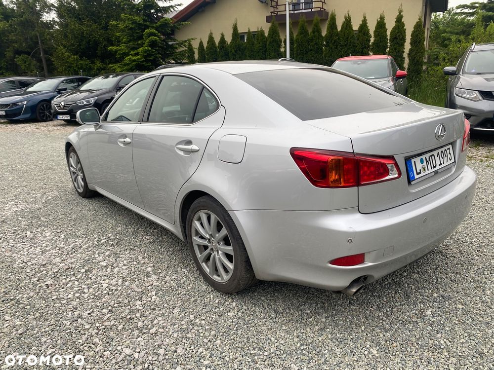 Lexus IS 250 Prestige - 38