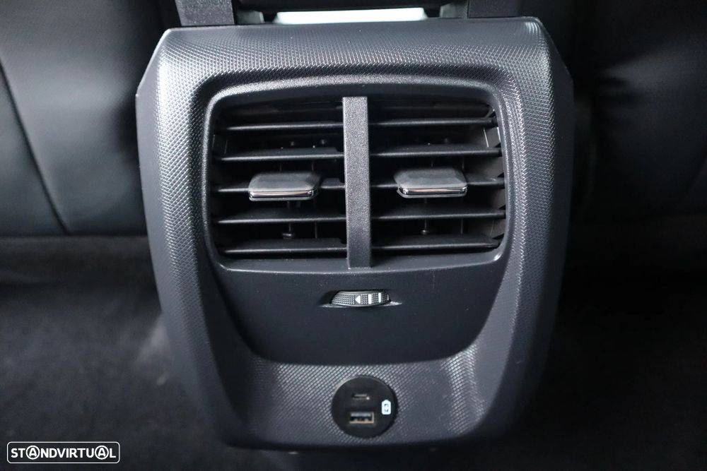 Ford Mustang Mach-E Standard - 29