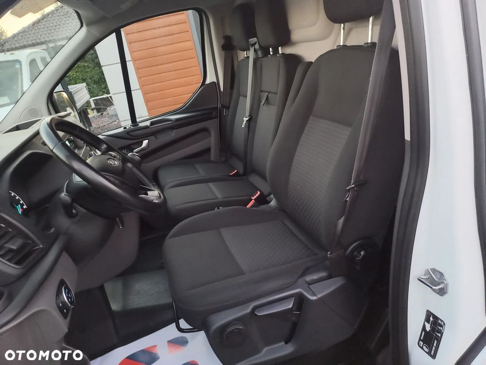 Ford Transit Custom - 17