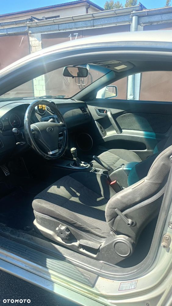 Hyundai Coupe 1.6 16V - 11