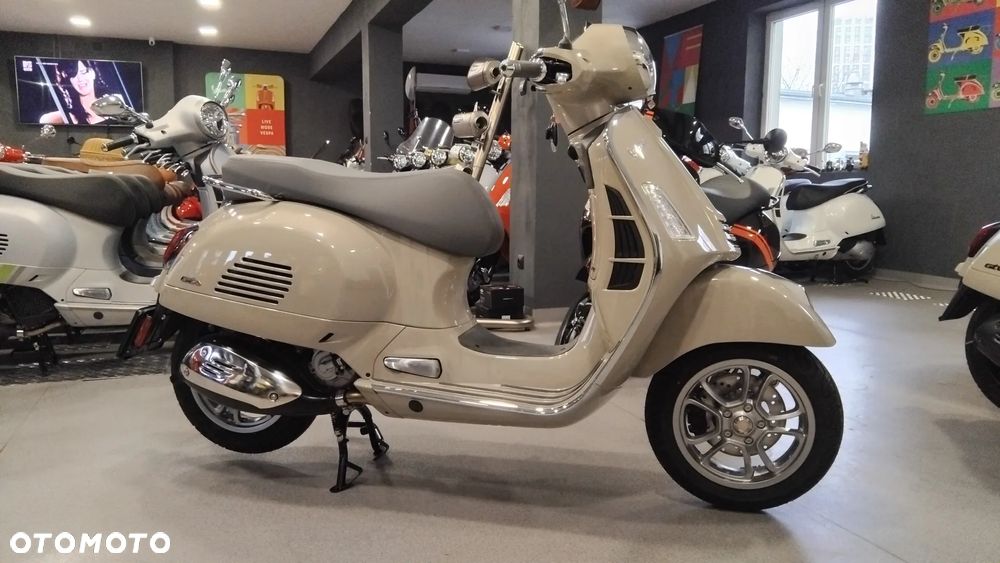 Vespa GTS - 2