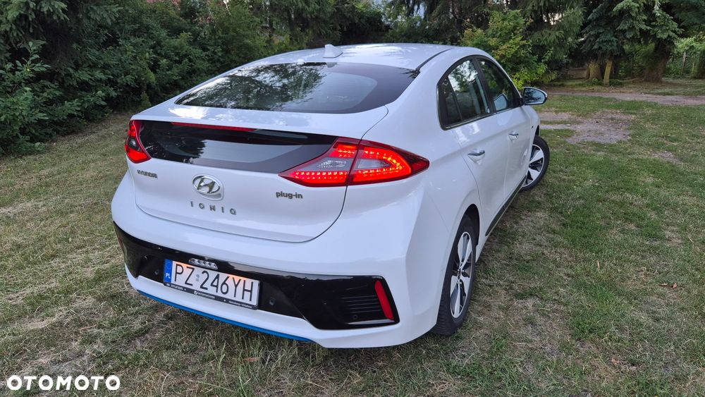 Hyundai IONIQ 1.6 GDI Premium - 12