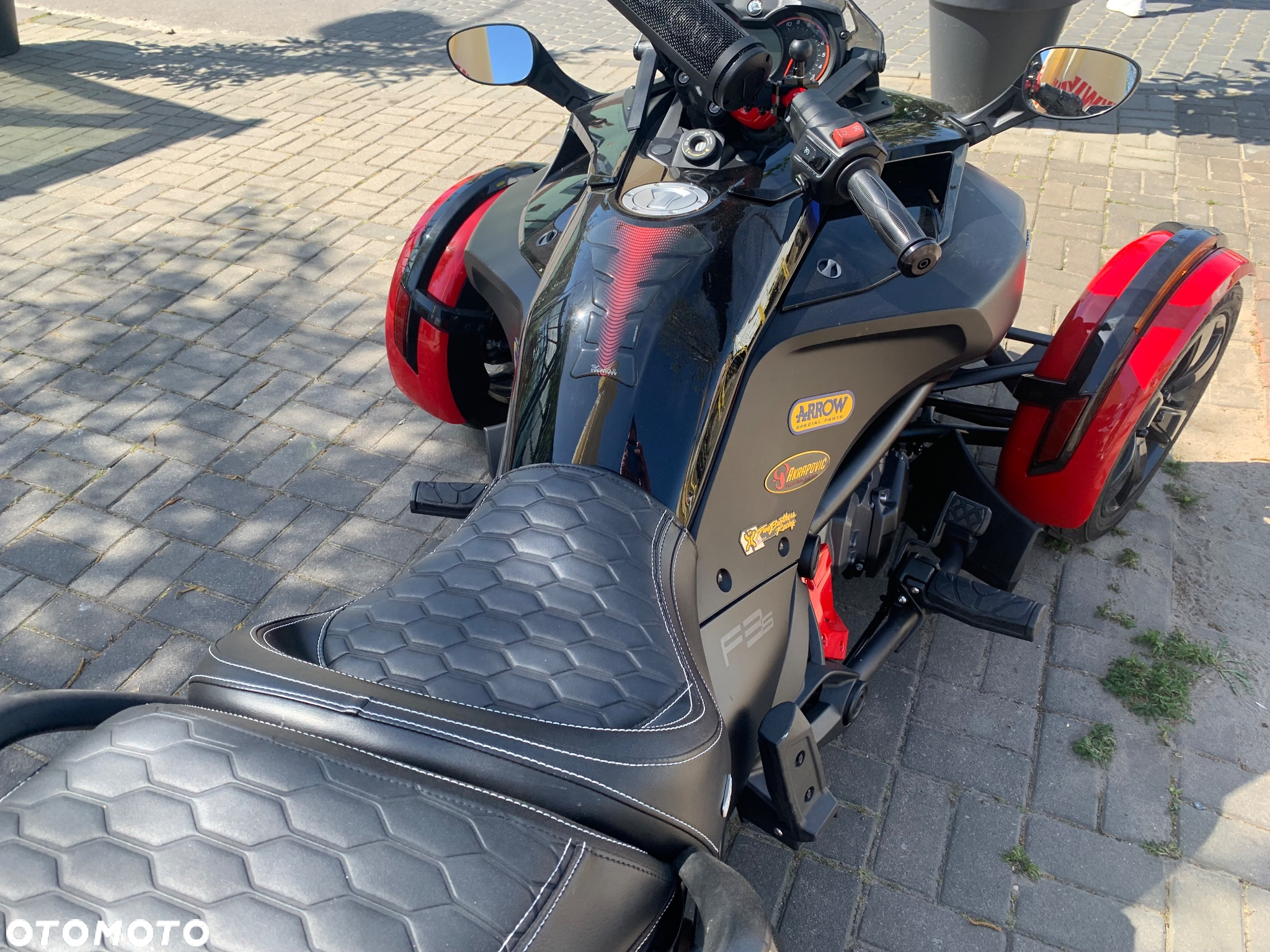 Can-Am Spyder - 6