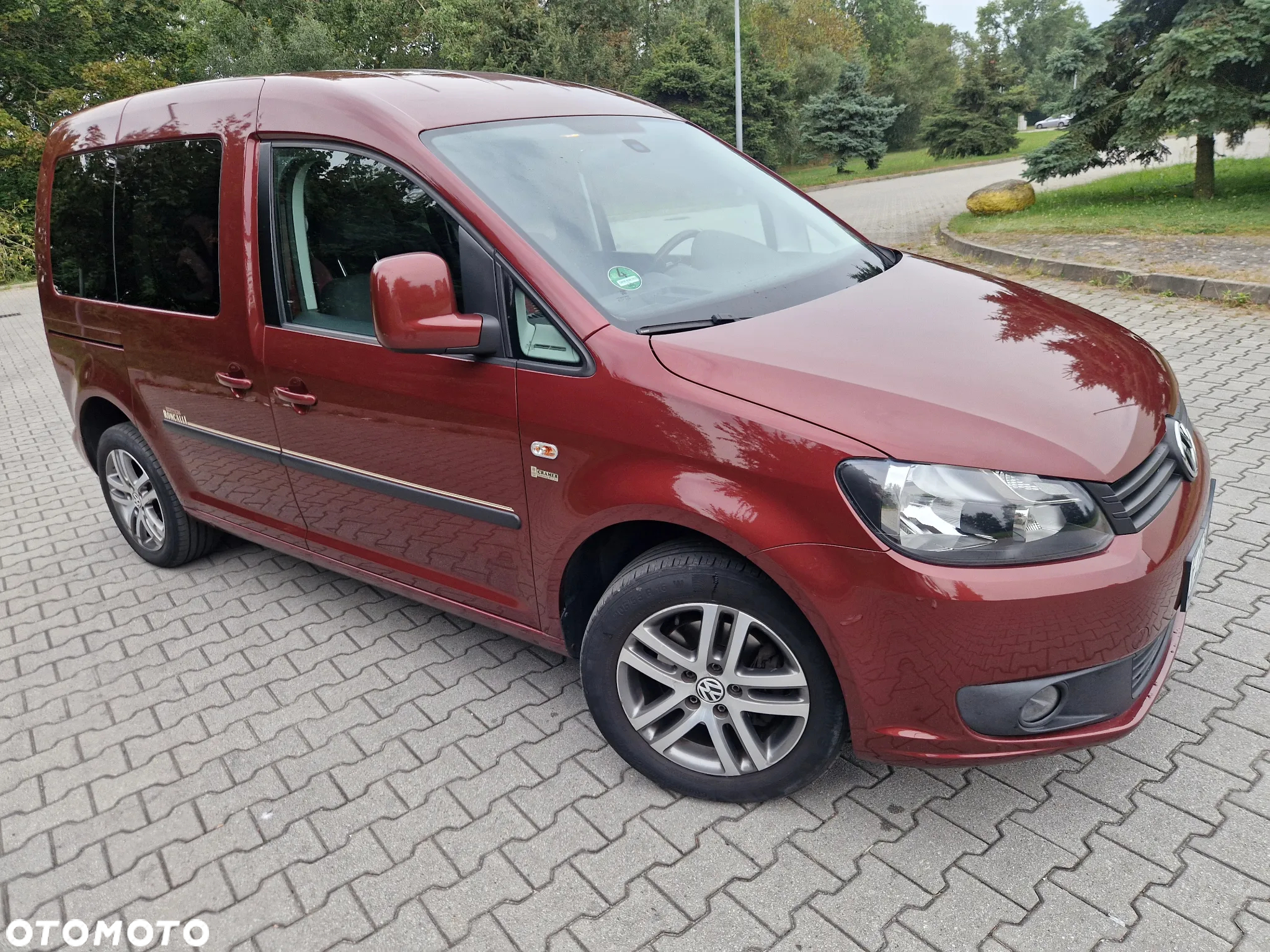 Volkswagen Caddy 1.2 (7-Si.) Edition 30 - 2