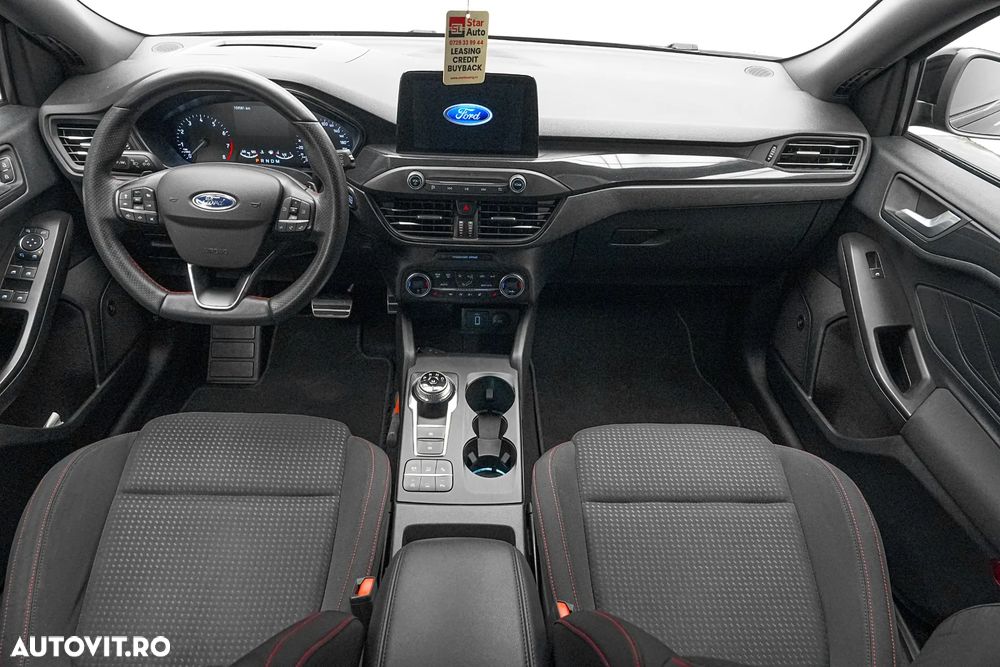 Ford Focus 1.5 EcoBoost ST-Line - 8
