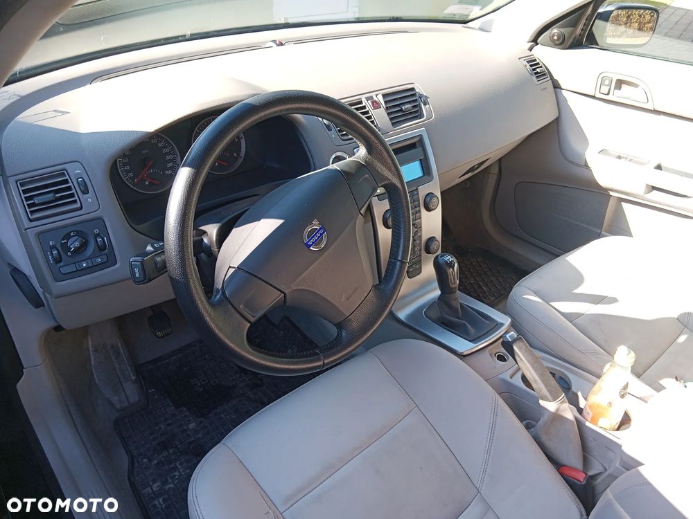 Volvo V50 2.0D - 10