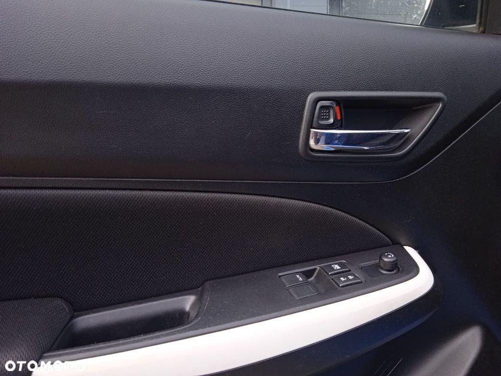 Suzuki Swift 1.2 Premium Plus - 29