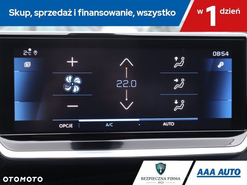 Peugeot 208 - 18