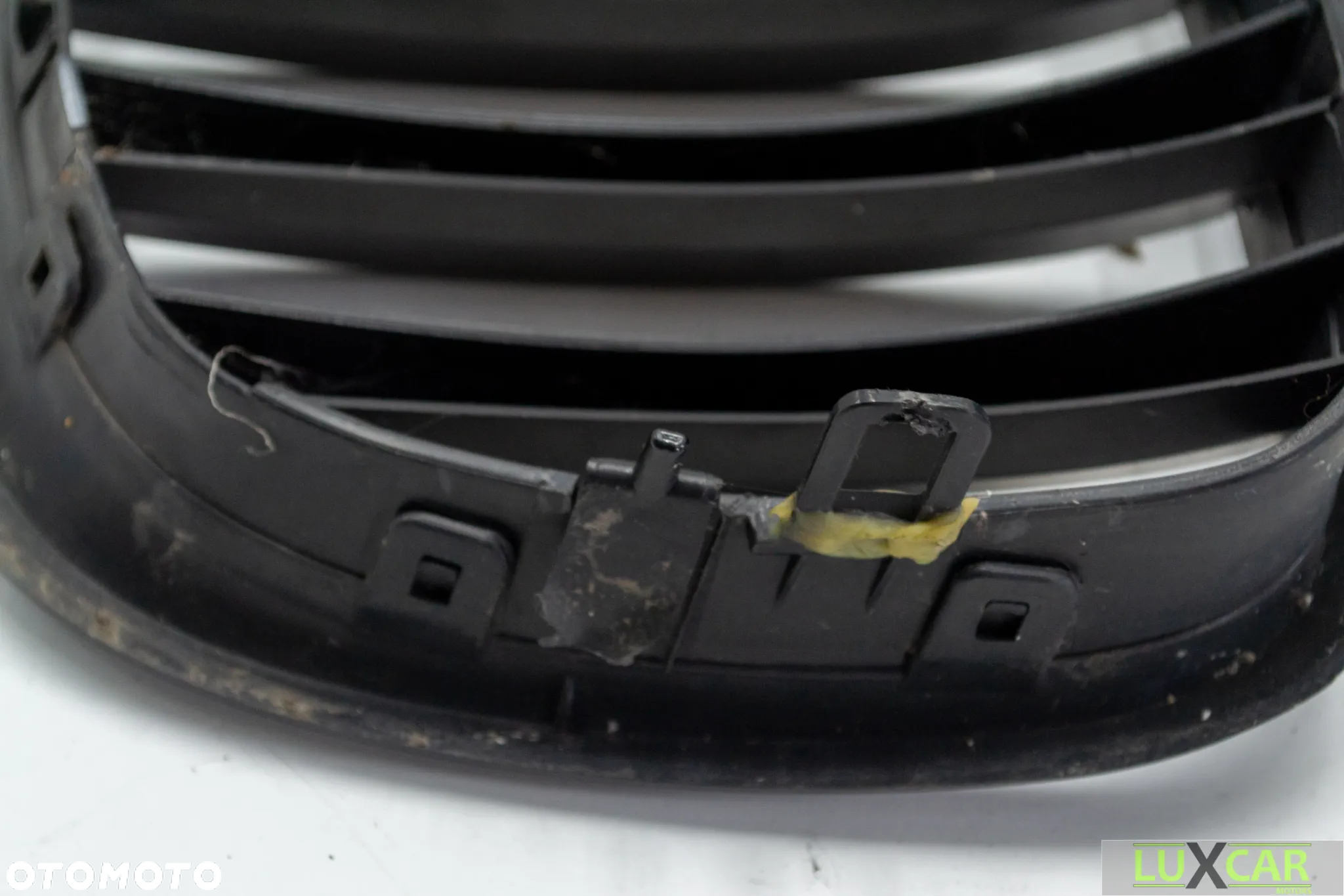 BMW X6 E71 NERKA GRILL ATRAPA PRAWA CZARNA GORLICE - 6