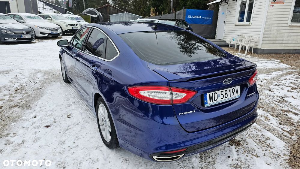 Ford Fusion 2.0 EcoBoost Titanium - 4