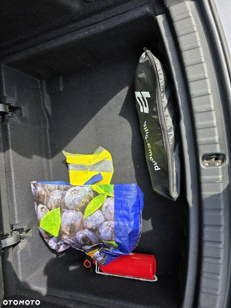 BMW Seria 2 218i sport - 35