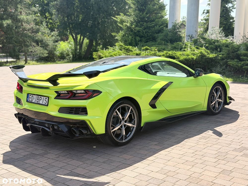Chevrolet Corvette - 13