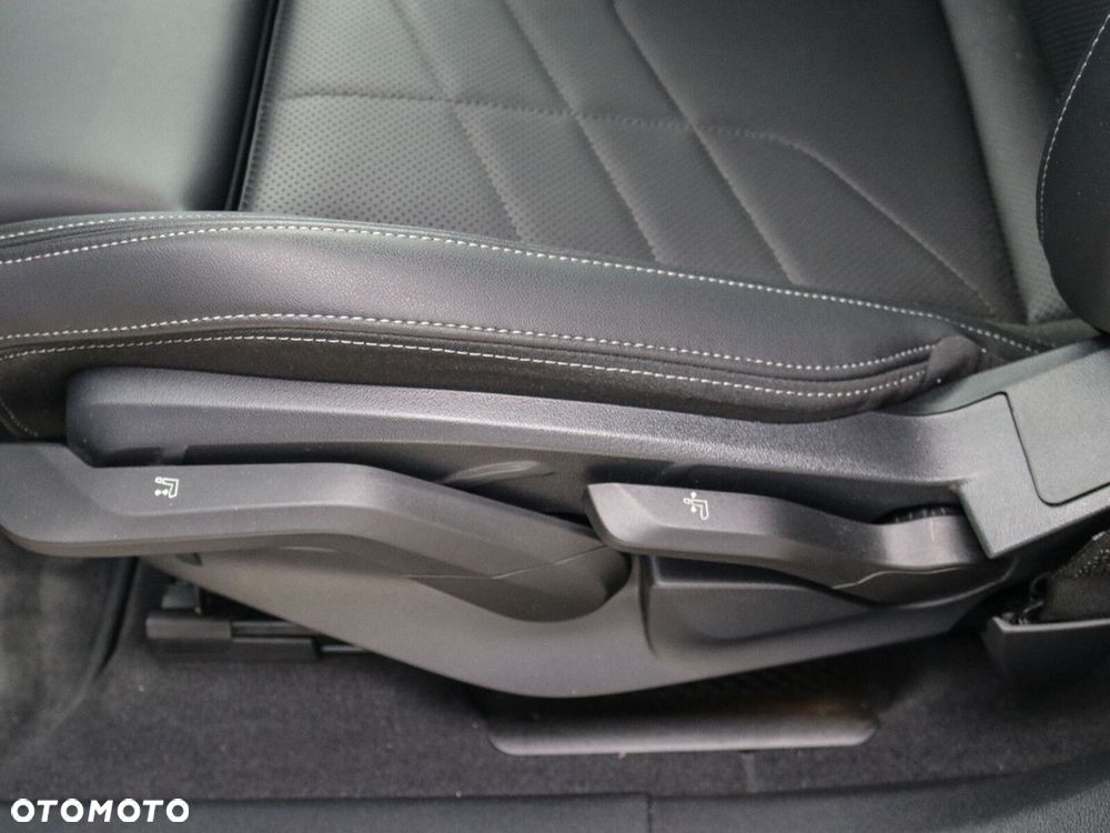 BMW X1 sDrive20i - 17