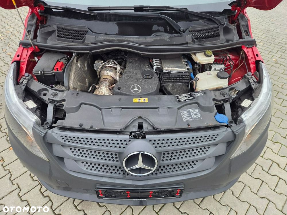 Mercedes-Benz Vito - 17