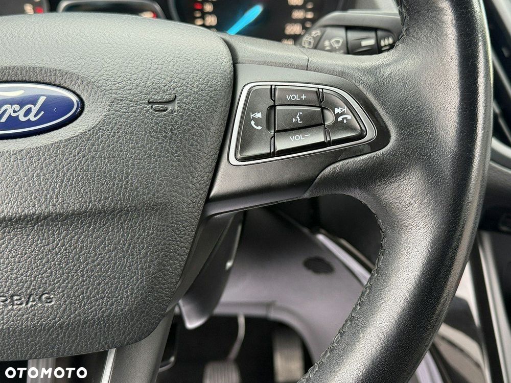 Ford Kuga 2.0 TDCi 4x2 Titanium - 12