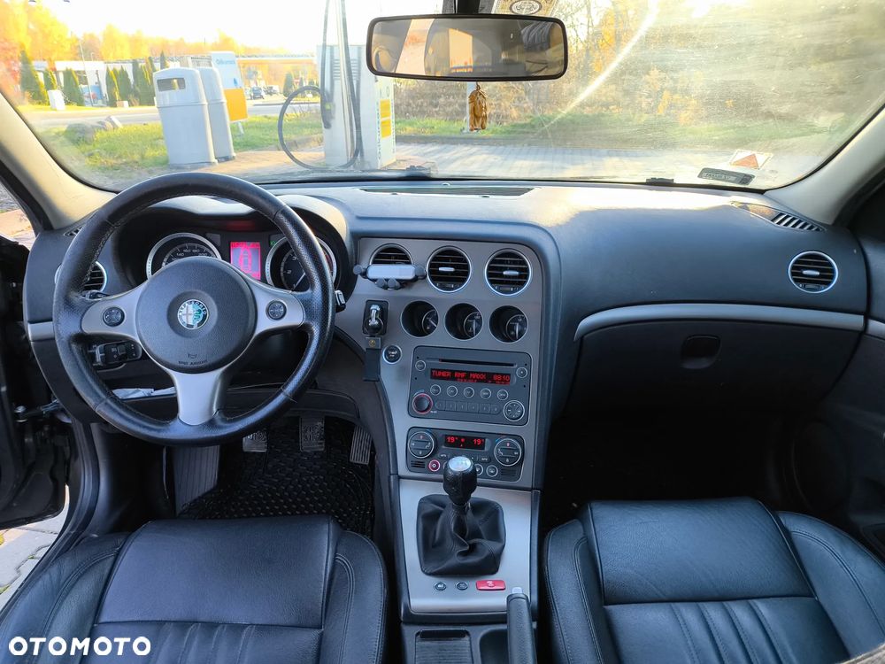 Alfa Romeo 159 1.9 JTDM 8V DPF - 11