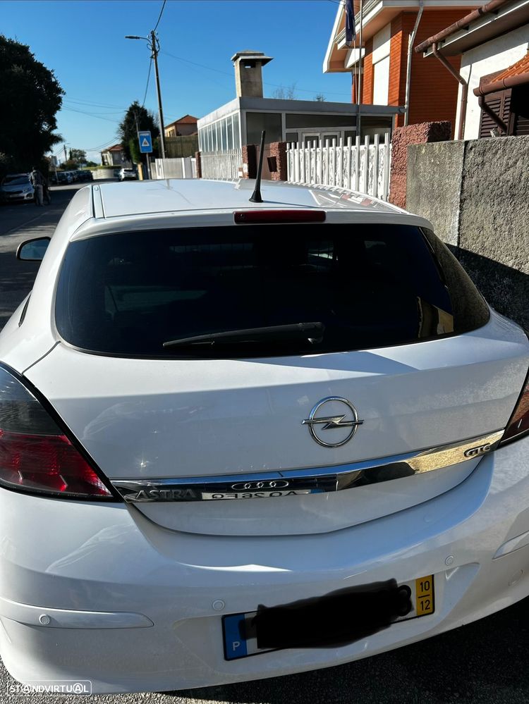 Opel Astra GTC 1.3 CDTI - 2