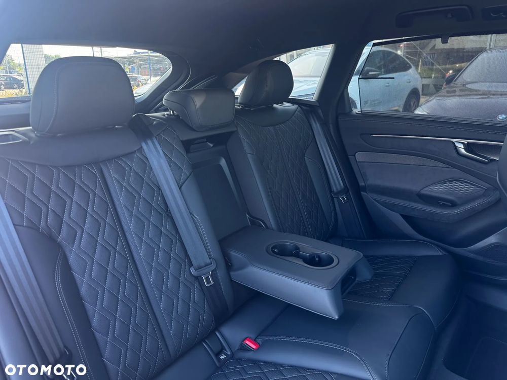 Audi A6 Avant - 36