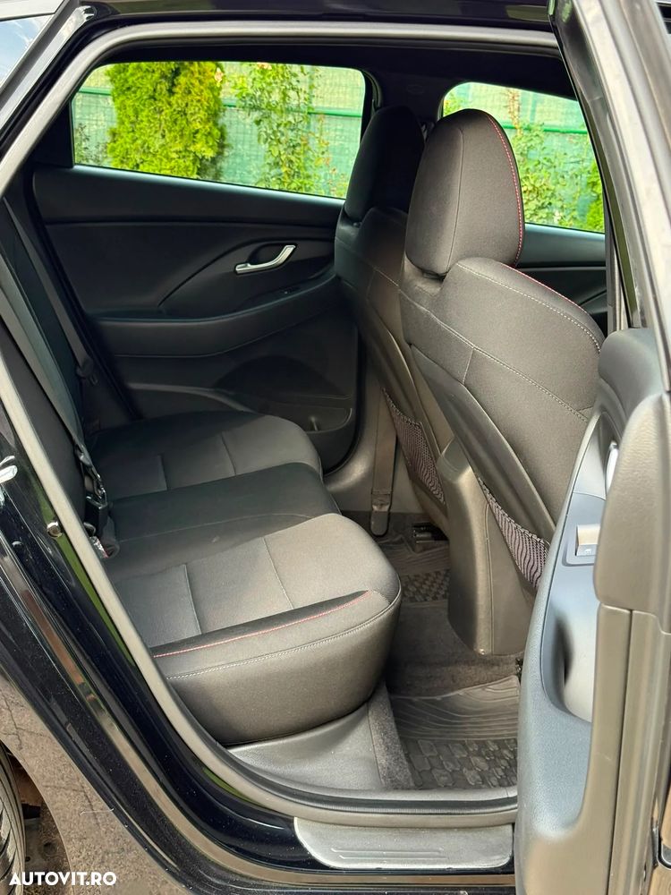 Hyundai i30 1.5 T-GDI 48V-Hybrid DCT N-Line - 9