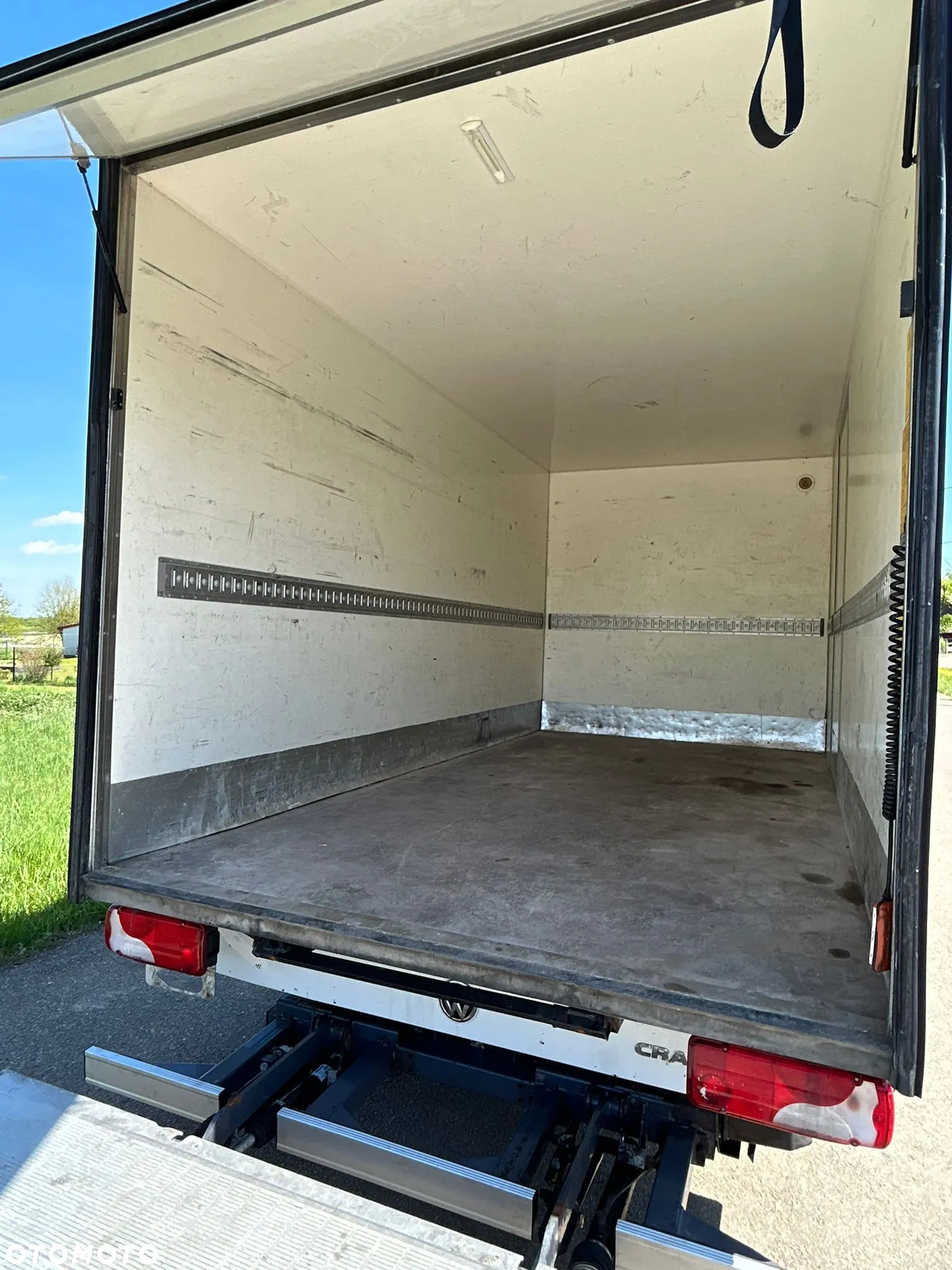 Volkswagen Crafter - 11