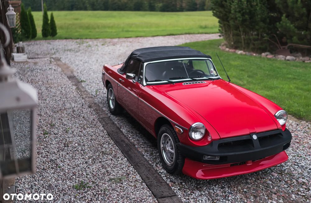 MG MGB - 21
