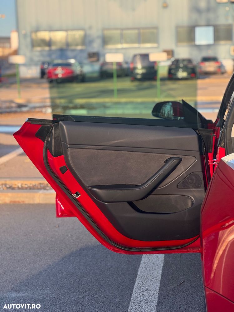 Tesla Model 3 Langstreckenbatterie Allradantrieb Dual Motor - 8