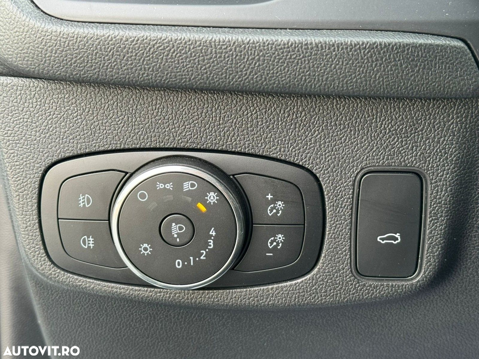 Ford Focus - 13