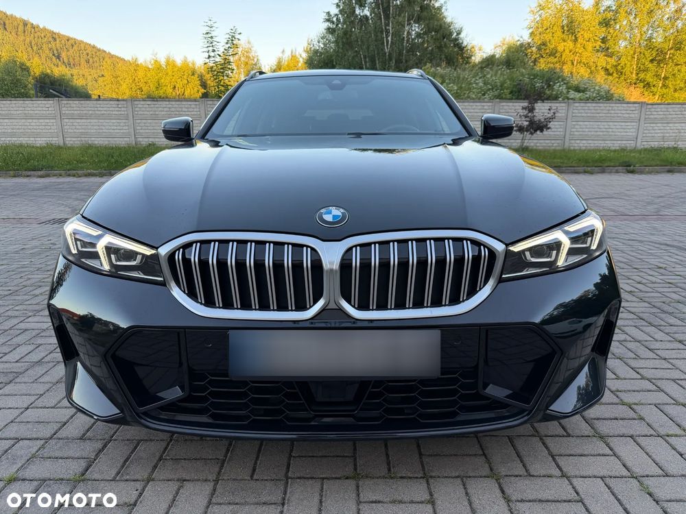 BMW Seria 3 330i xDrive M Sport - 11