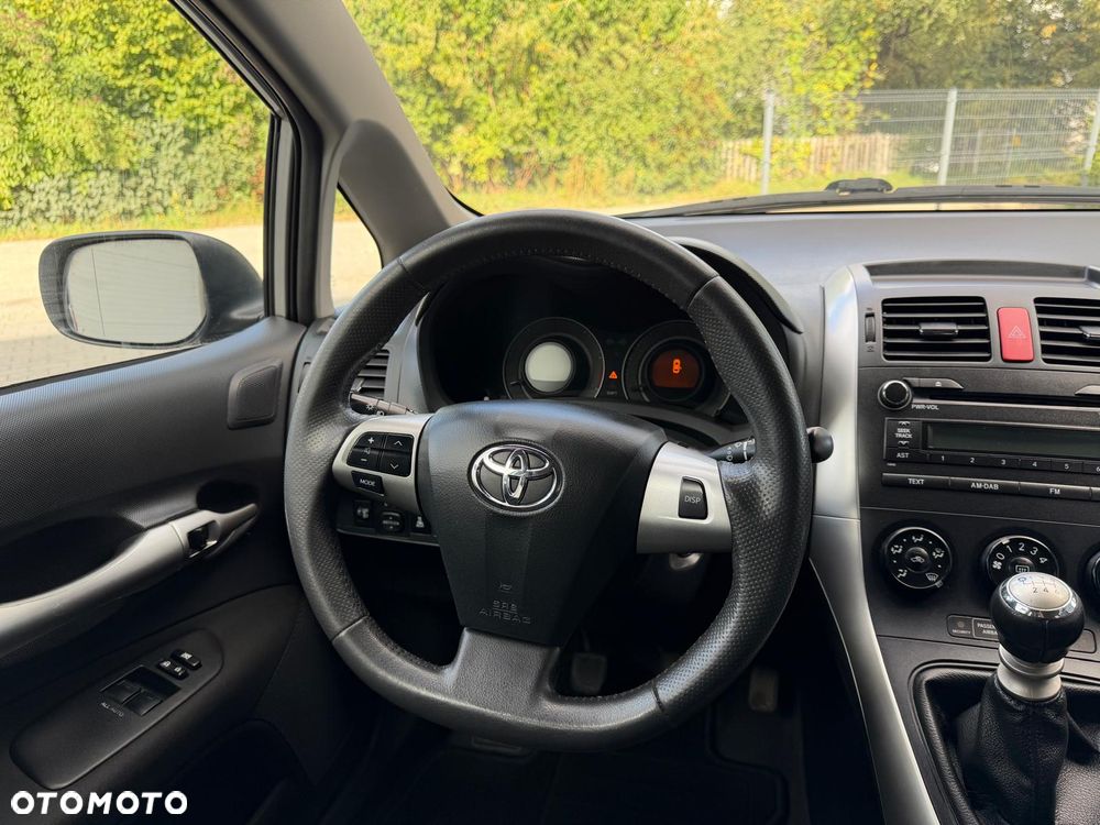 Toyota Auris 1.4 D-4D Active - 15