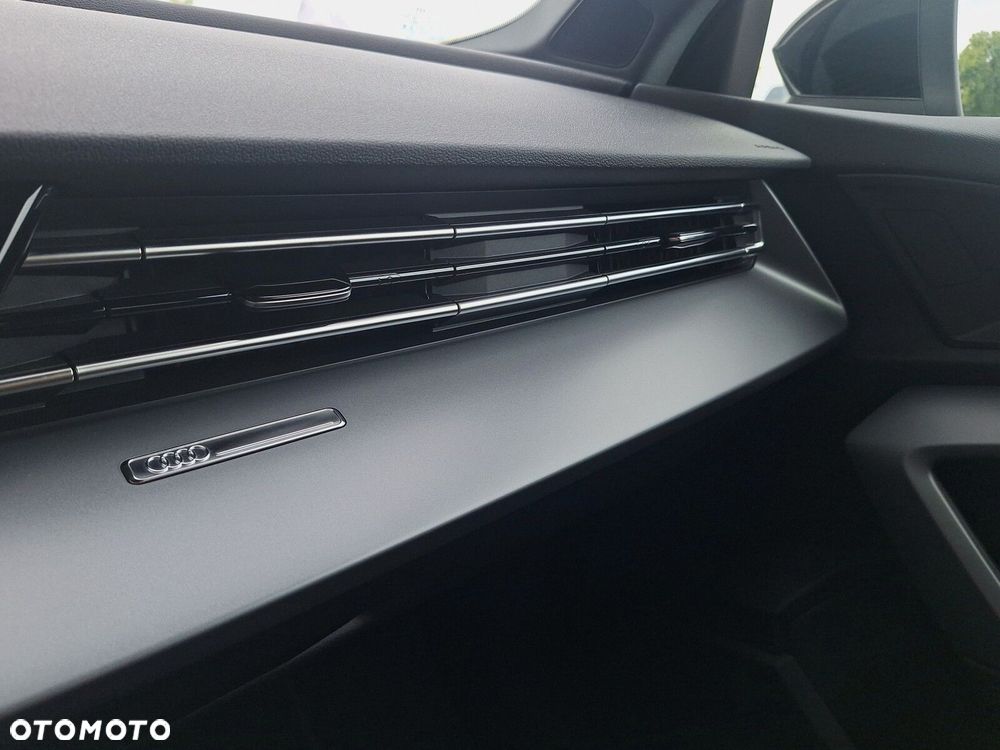 Audi A3 Sportback 35 TFSI mHEV S tronic - 13