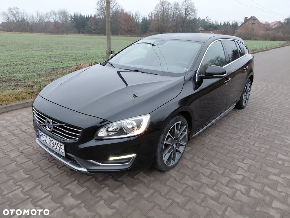 Volvo V60 D4 Geartronic Summum - 1