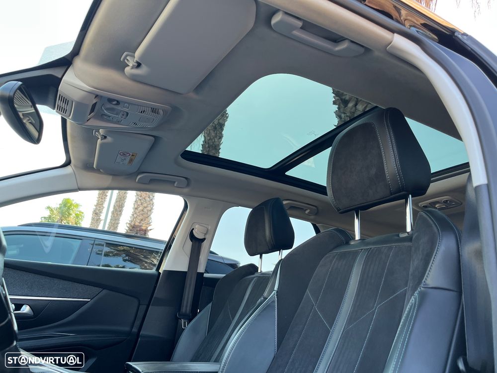 Peugeot 3008 PureTech 130 Stop & Start GPF Allure Pack - 9